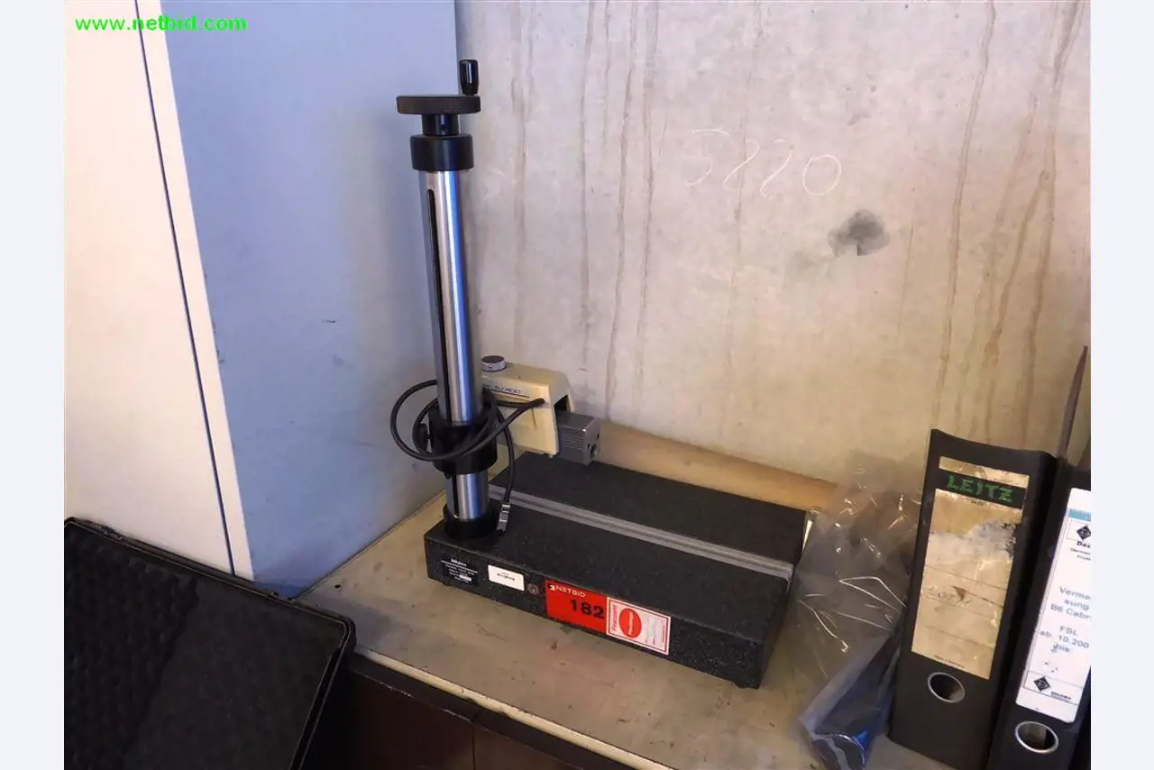 Máquinas e sistemas para o trabalho de metais e tecnologia de superfícies<br>-1