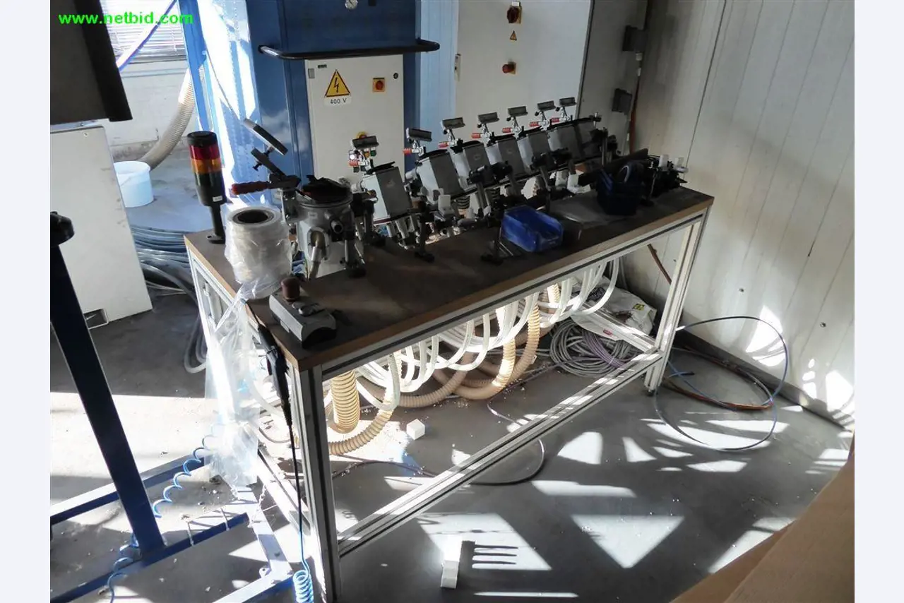 Máquinas e sistemas para o trabalho de metais e tecnologia de superfícies<br>-4