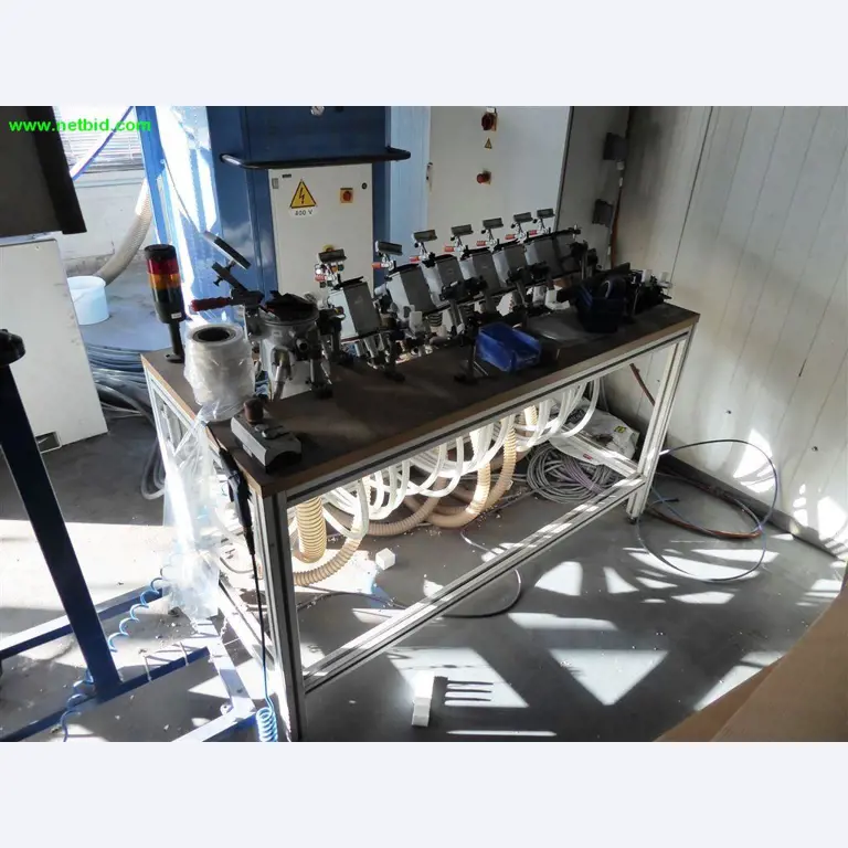 Máquinas e sistemas para o trabalho de metais e tecnologia de superfícies<br>-4