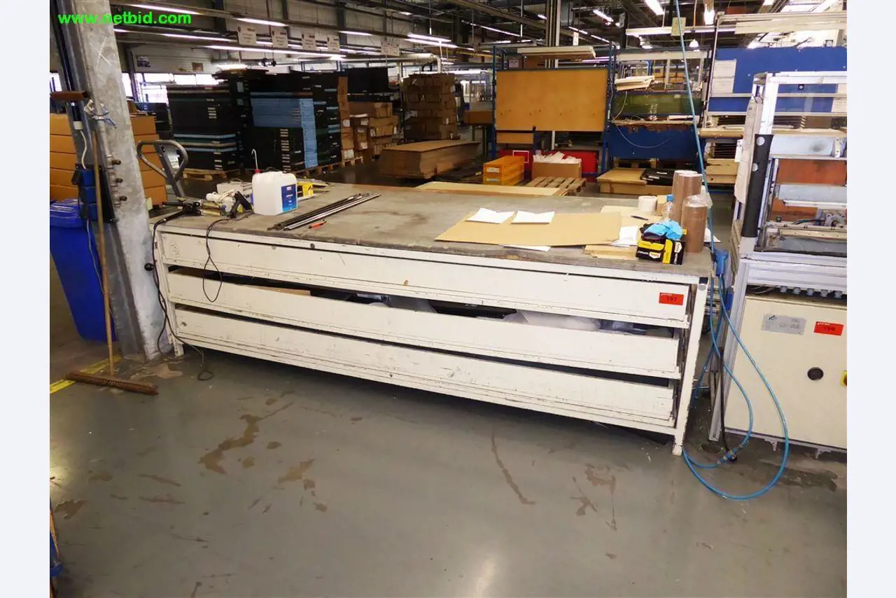 Máquinas e sistemas para o trabalho de metais e tecnologia de superfícies<br>-1