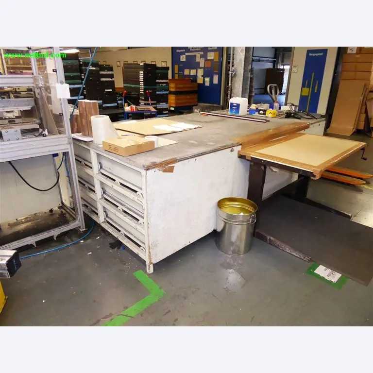 Máquinas e sistemas para o trabalho de metais e tecnologia de superfícies<br>-2