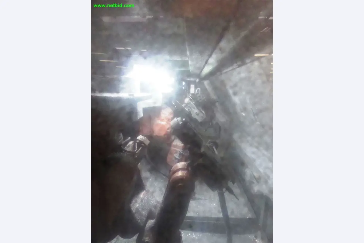 Máquinas e sistemas para o trabalho de metais e tecnologia de superfícies<br>-3