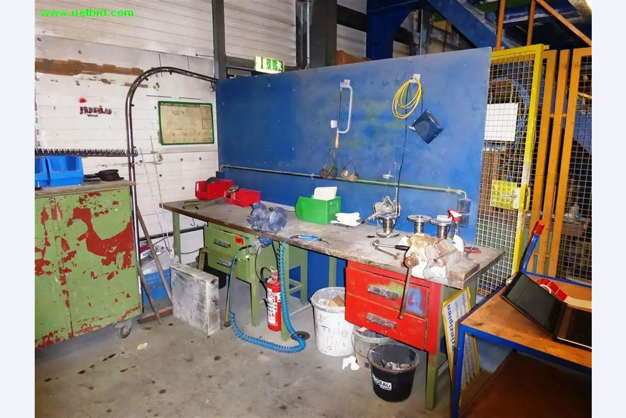 Máquinas e sistemas para o trabalho de metais e tecnologia de superfícies<br>-1