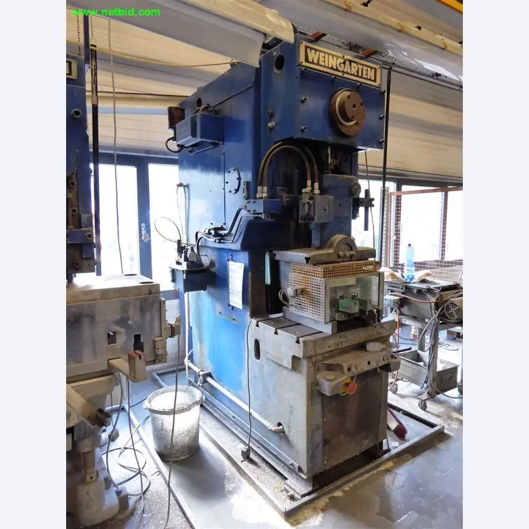 Máquinas e sistemas para o trabalho de metais e tecnologia de superfícies<br>-2