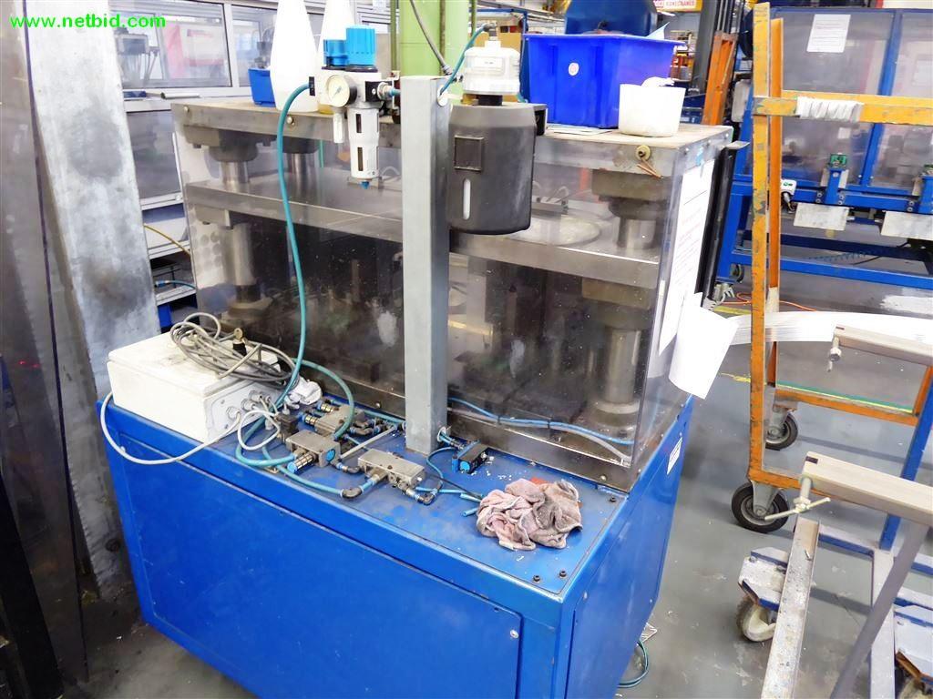 
Máquinas e sistemas para o trabalho de metais e tecnologia de superfícies<br>-3