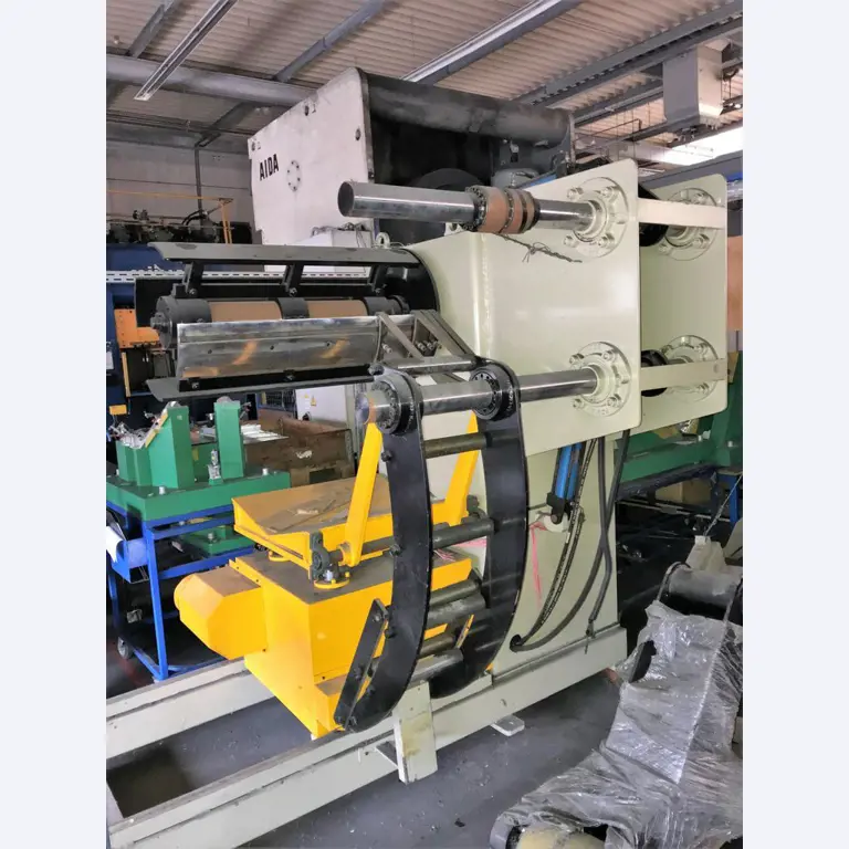 Máquinas e sistemas para o trabalho de metais e tecnologia de superfícies<br>-2