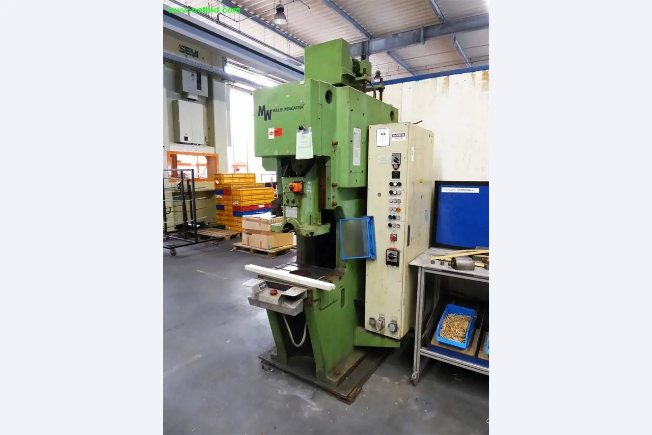 Máquinas e sistemas para o trabalho de metais e tecnologia de superfícies<br>-2