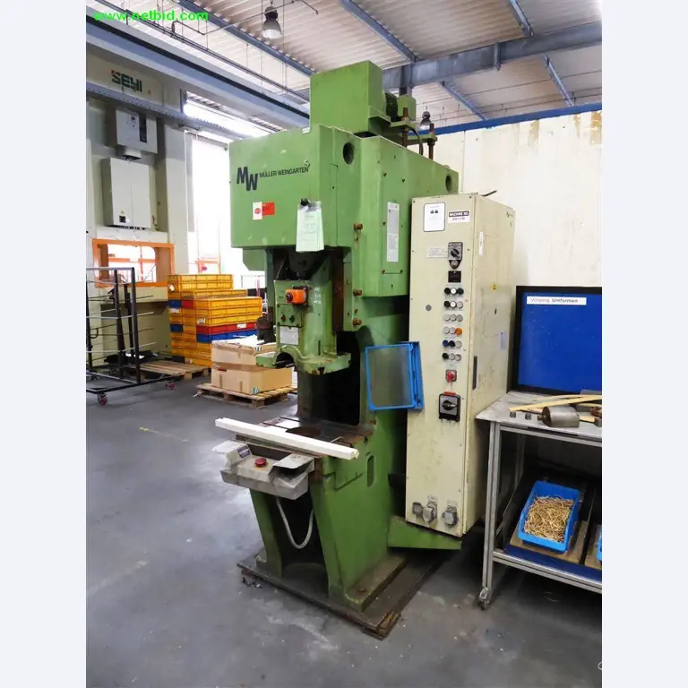 Máquinas e sistemas para o trabalho de metais e tecnologia de superfícies<br>-2