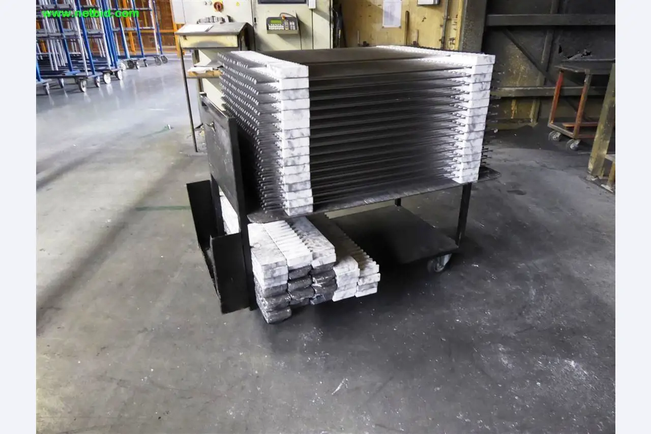 Máquinas e sistemas para o trabalho de metais e tecnologia de superfícies<br>-3