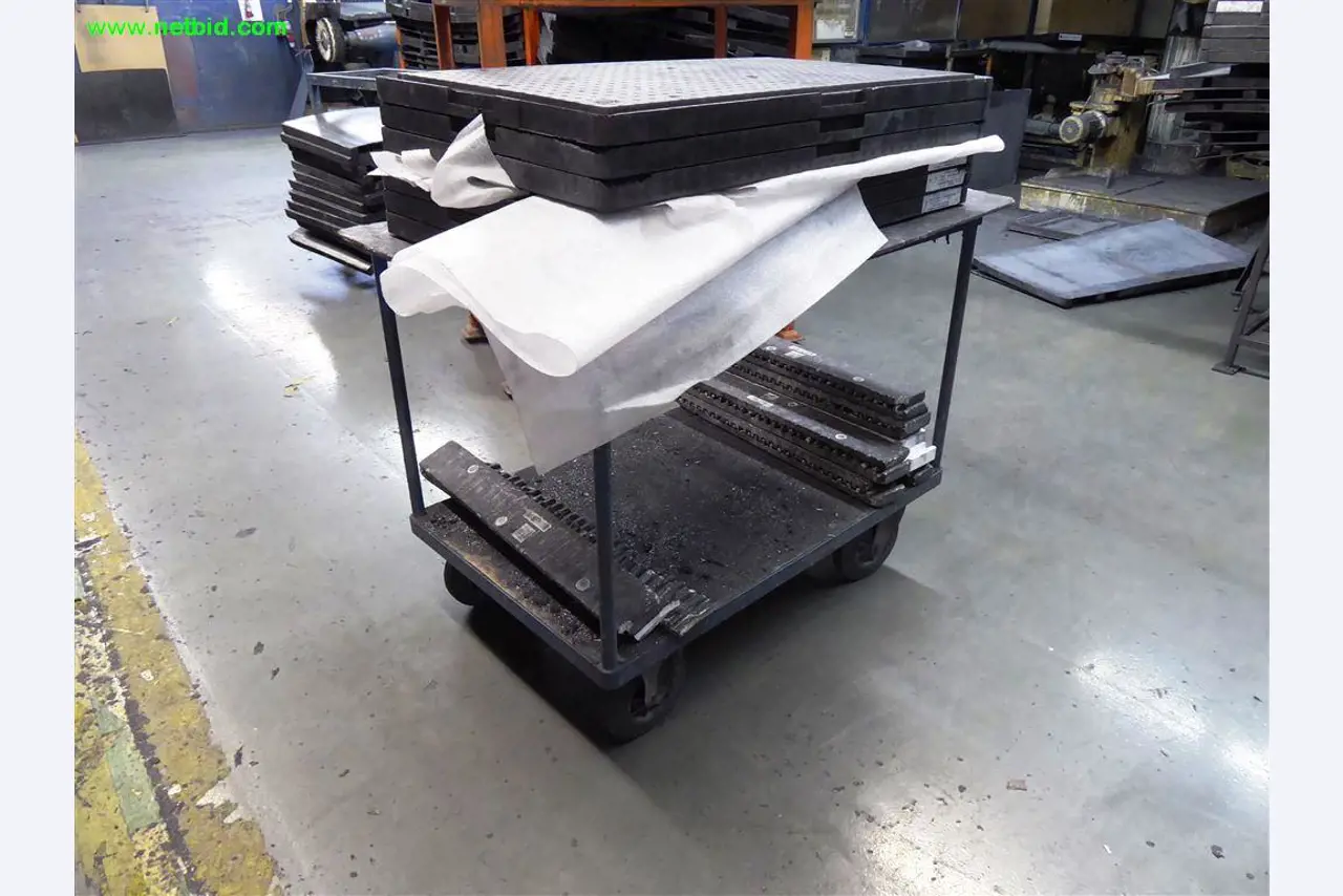 Máquinas e sistemas para o trabalho de metais e tecnologia de superfícies<br>-5