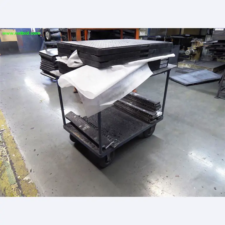 Máquinas e sistemas para o trabalho de metais e tecnologia de superfícies<br>-5