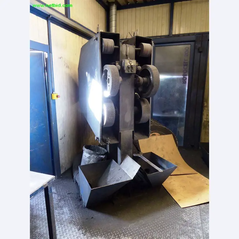 Máquinas e sistemas para o trabalho de metais e tecnologia de superfícies<br>-8