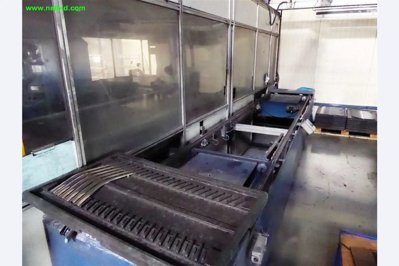 Máquinas e sistemas para o trabalho de metais e tecnologia de superfícies<br>-3