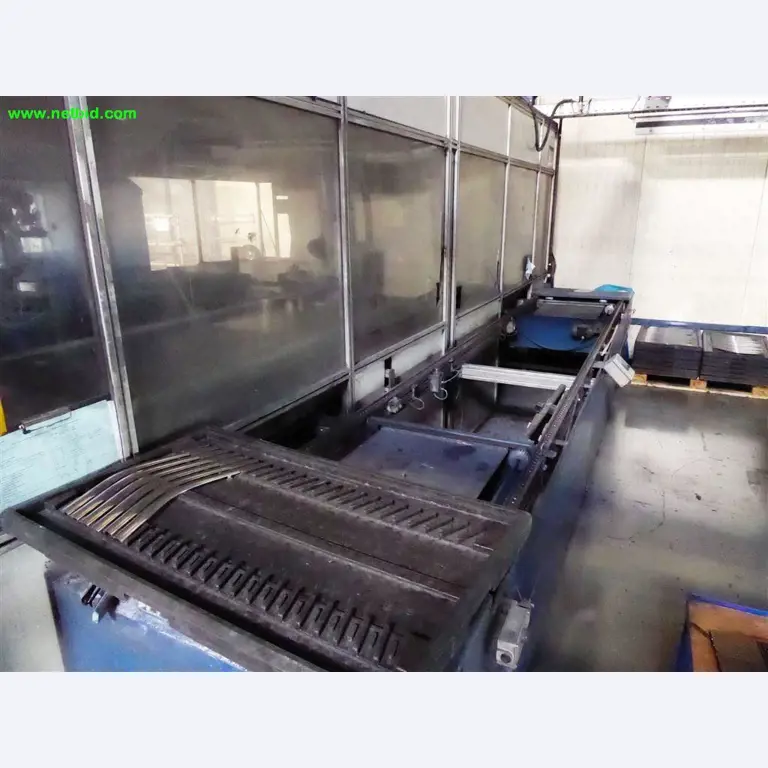 Máquinas e sistemas para o trabalho de metais e tecnologia de superfícies<br>-3