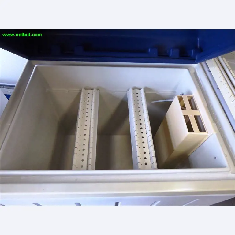 Máquinas e sistemas para o trabalho de metais e tecnologia de superfícies<br>-3