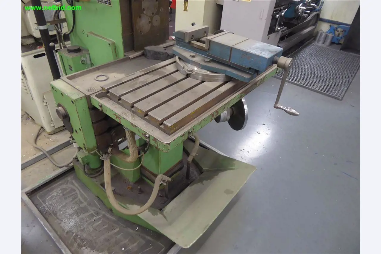 Máquinas e sistemas para o trabalho de metais e tecnologia de superfícies<br>-4