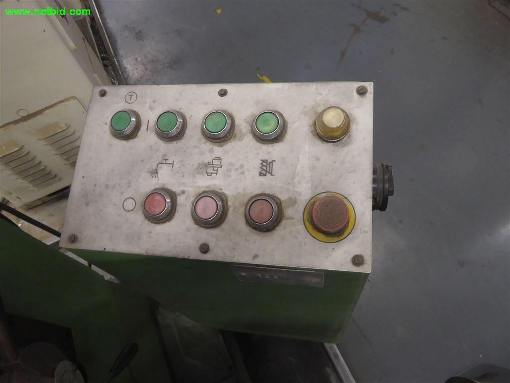 
Máquinas e sistemas para o trabalho de metais e tecnologia de superfícies<br>-6