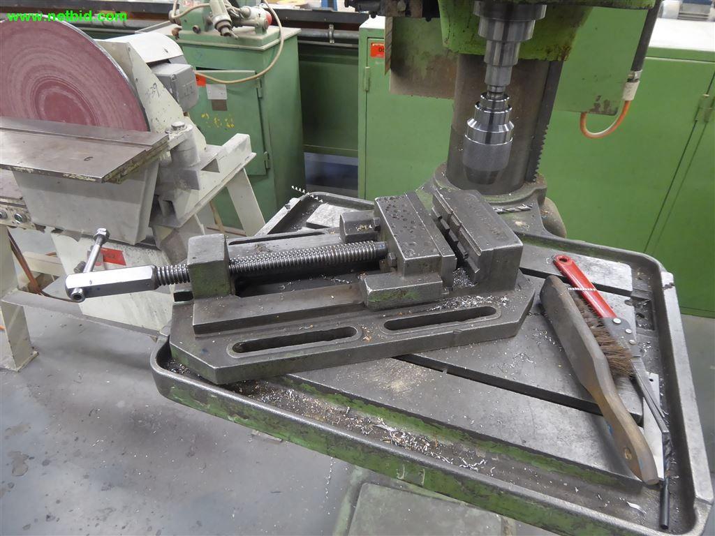 
Máquinas e sistemas para o trabalho de metais e tecnologia de superfícies<br>-4