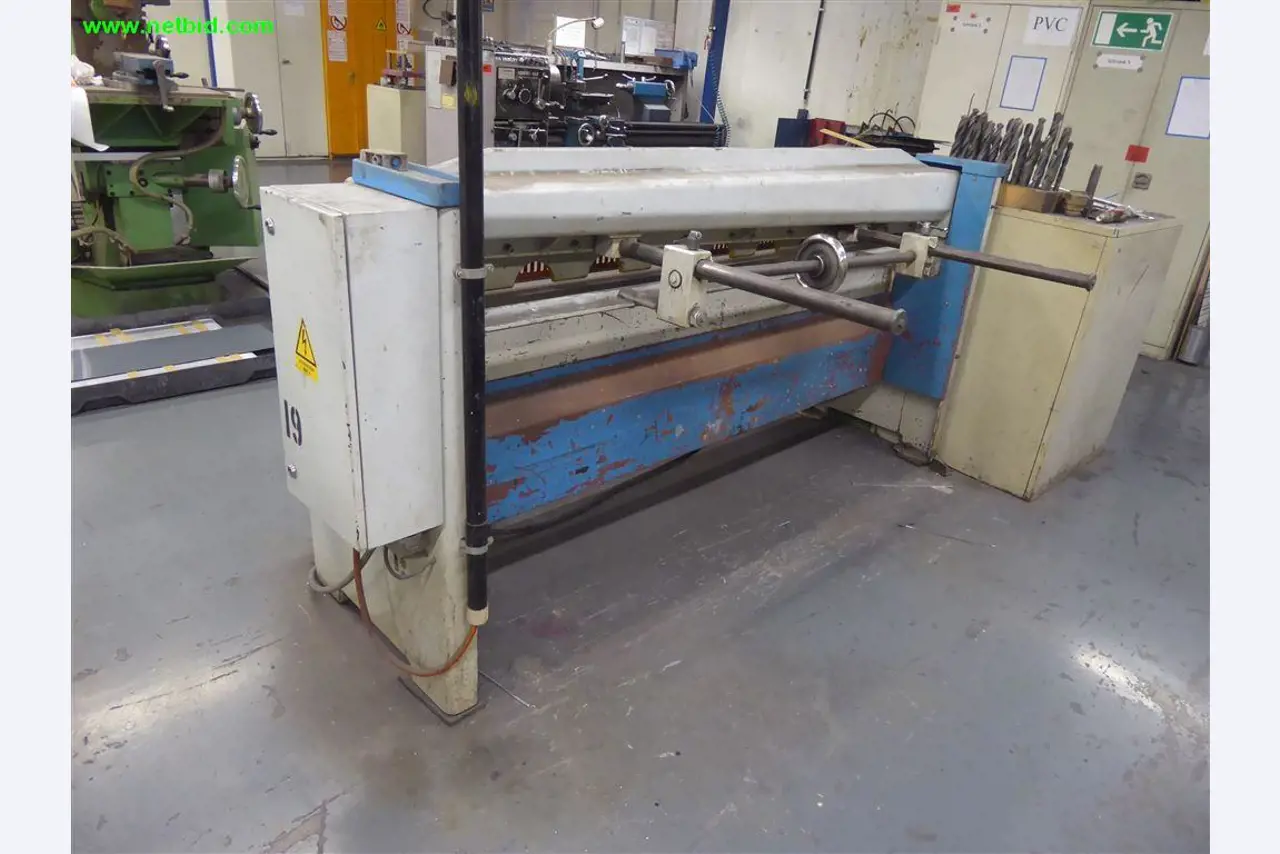 Máquinas e sistemas para o trabalho de metais e tecnologia de superfícies<br>-2