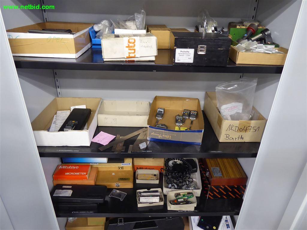 
Máquinas e sistemas para o trabalho de metais e tecnologia de superfícies<br>-2