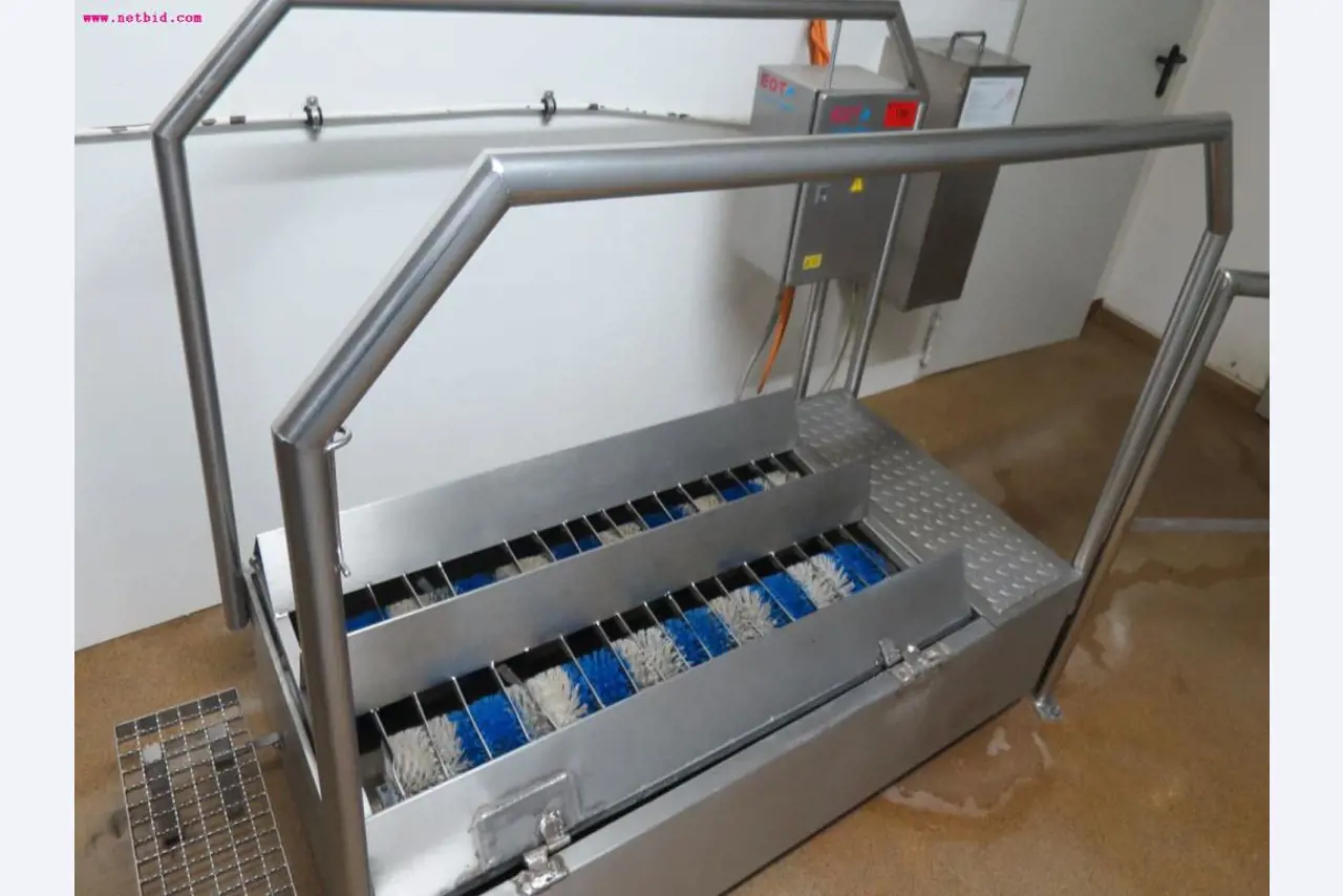 Máquinas de transformação de carnes e equipamento operacional e de escritório-1