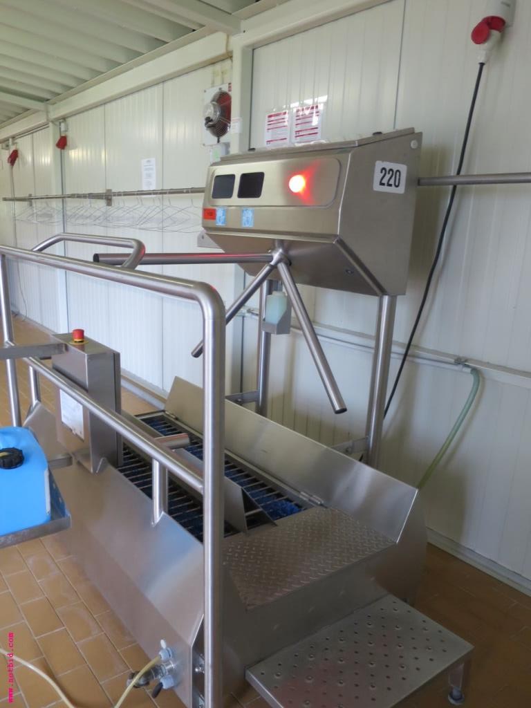 Máquinas de transformação de carnes e equipamento operacional e de escritório-1