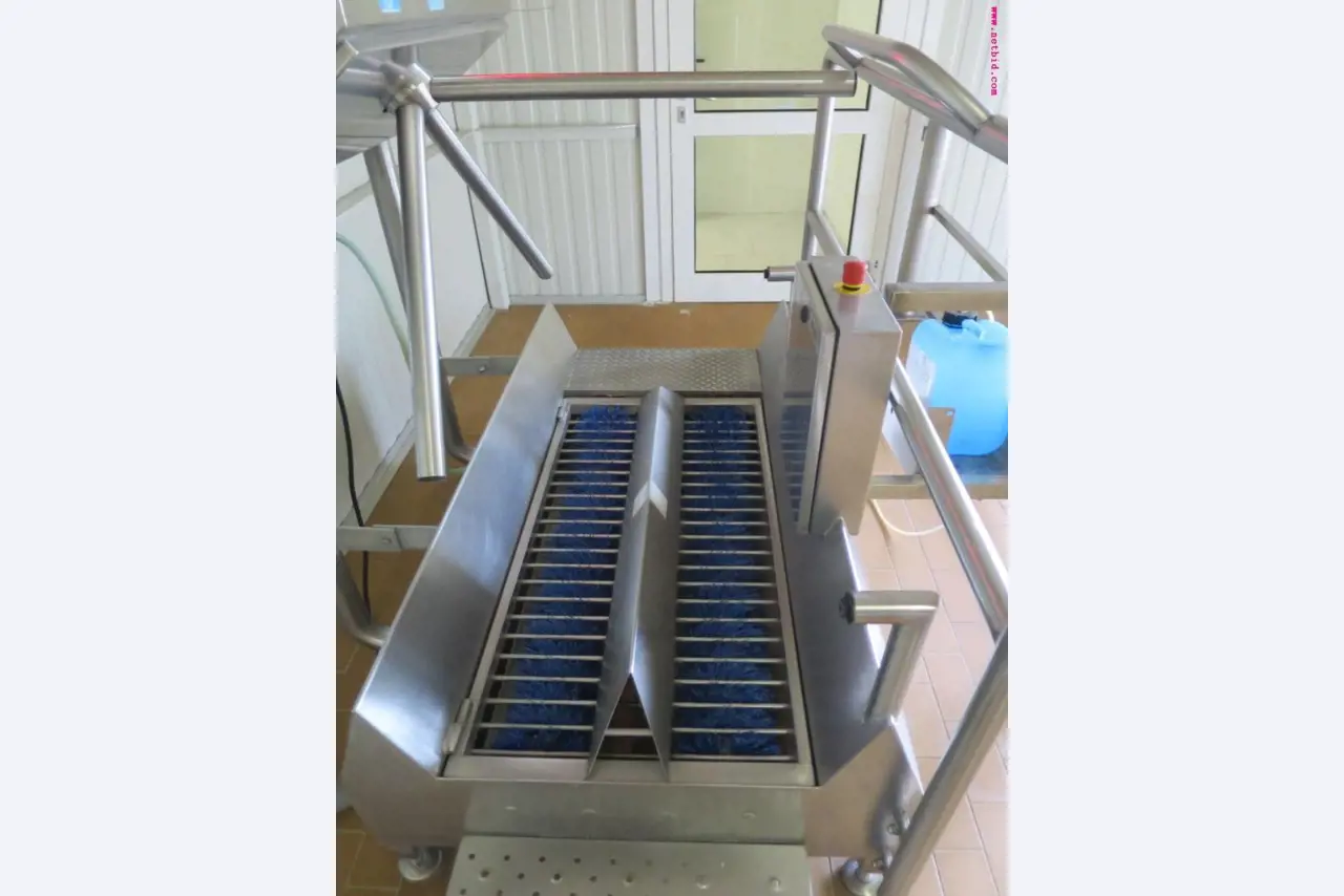 Máquinas de transformação de carnes e equipamento operacional e de escritório-3