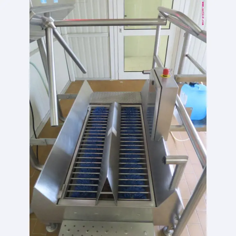 Máquinas de transformação de carnes e equipamento operacional e de escritório-3