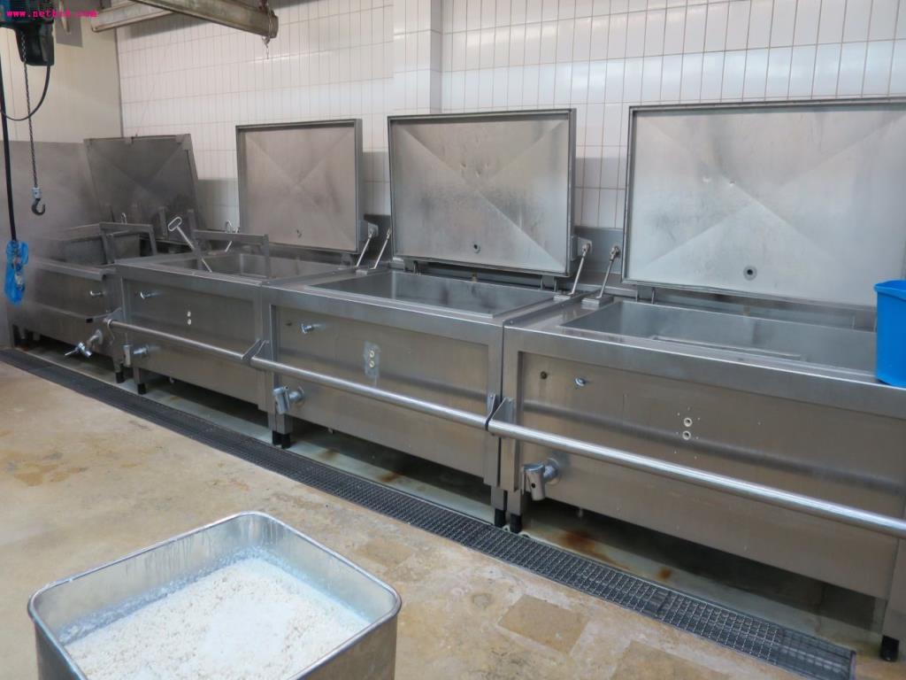 Máquinas de transformação de carnes e equipamento operacional e de escritório-1