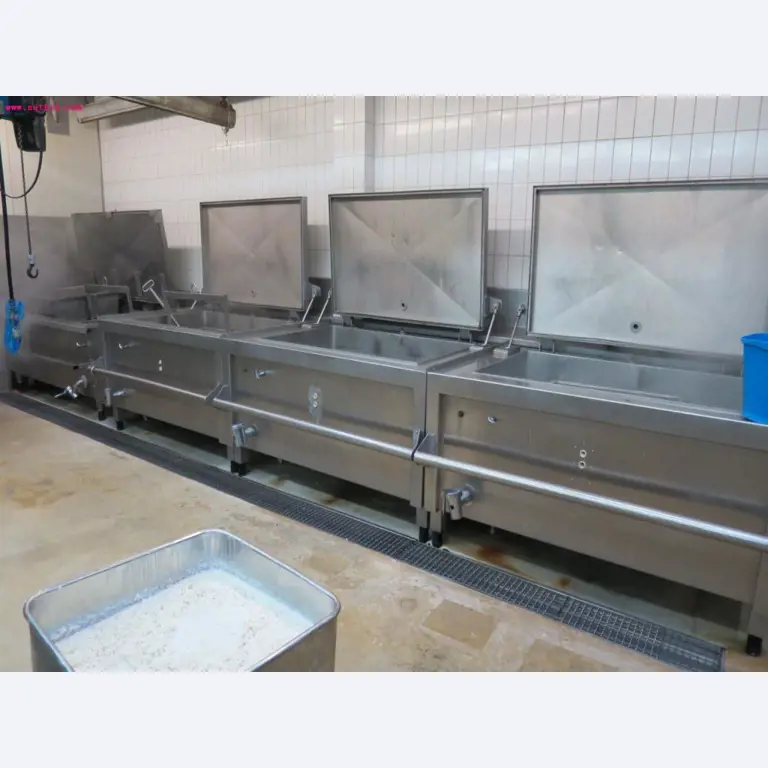 Máquinas de transformação de carnes e equipamento operacional e de escritório-1