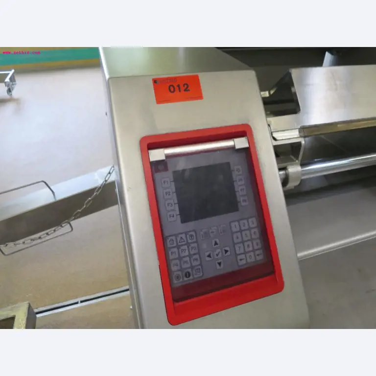 Máquinas de transformação de carnes e equipamento operacional e de escritório-2