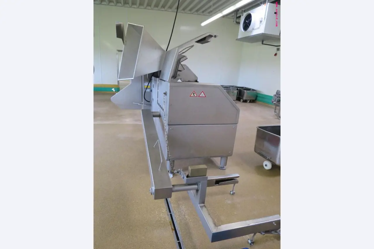 Máquinas de transformação de carnes e equipamento operacional e de escritório-3