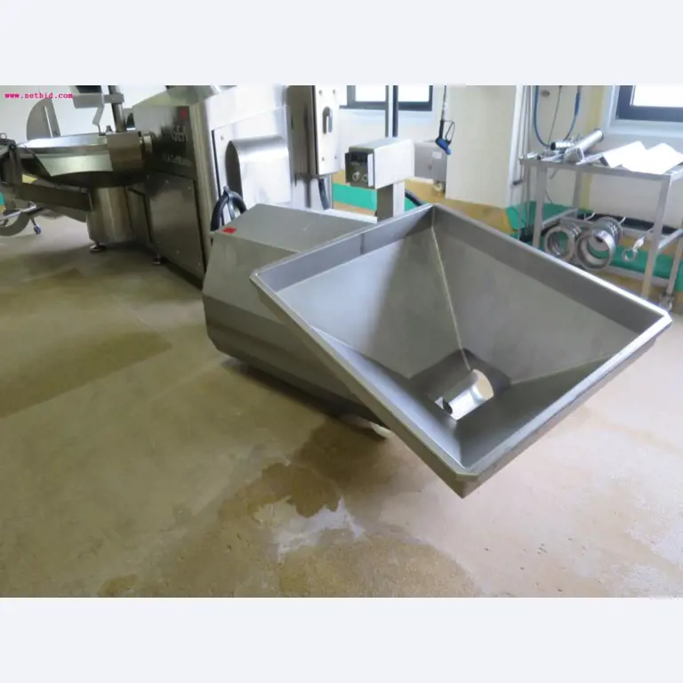 Máquinas de transformação de carnes e equipamento operacional e de escritório-1