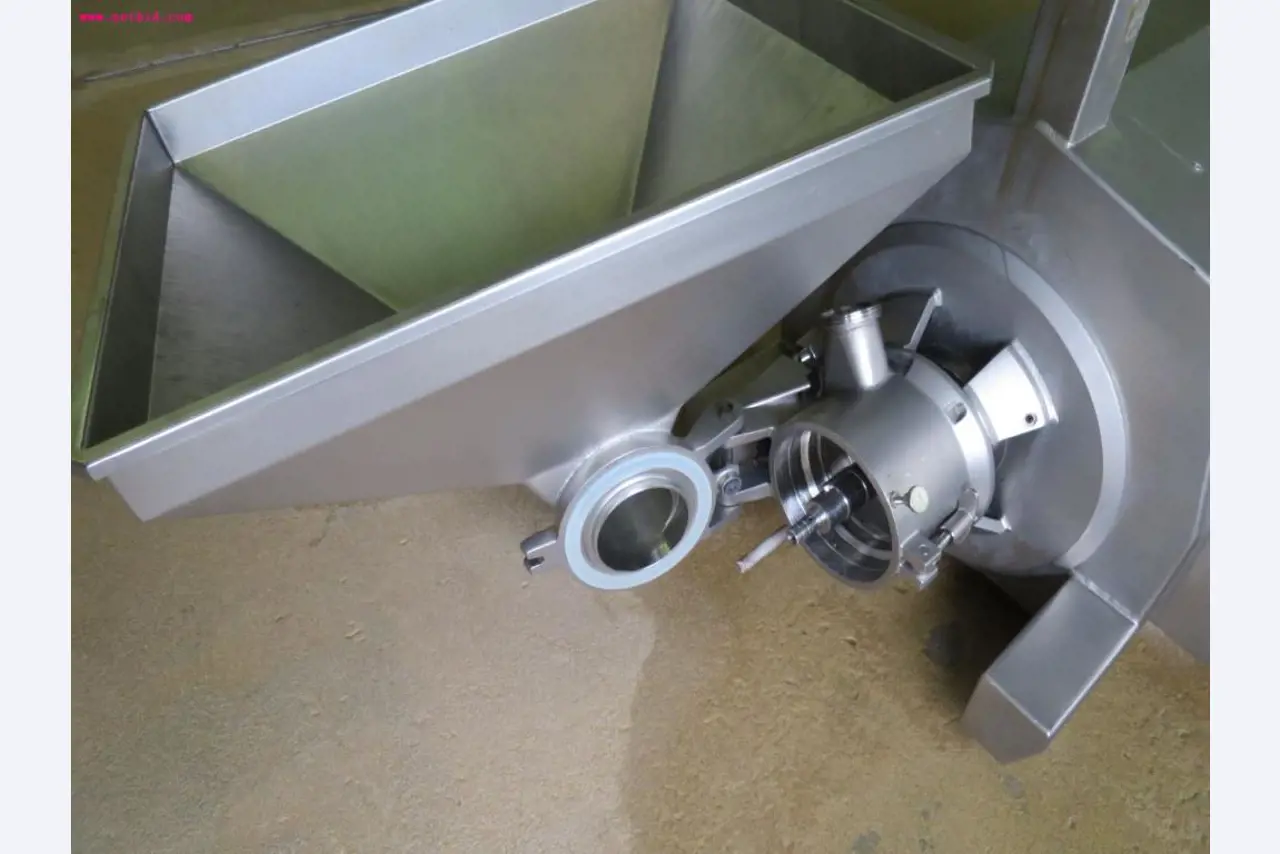 Máquinas de transformação de carnes e equipamento operacional e de escritório-3