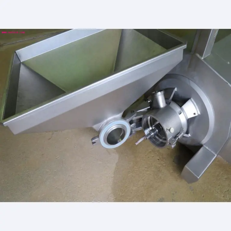 Máquinas de transformação de carnes e equipamento operacional e de escritório-3