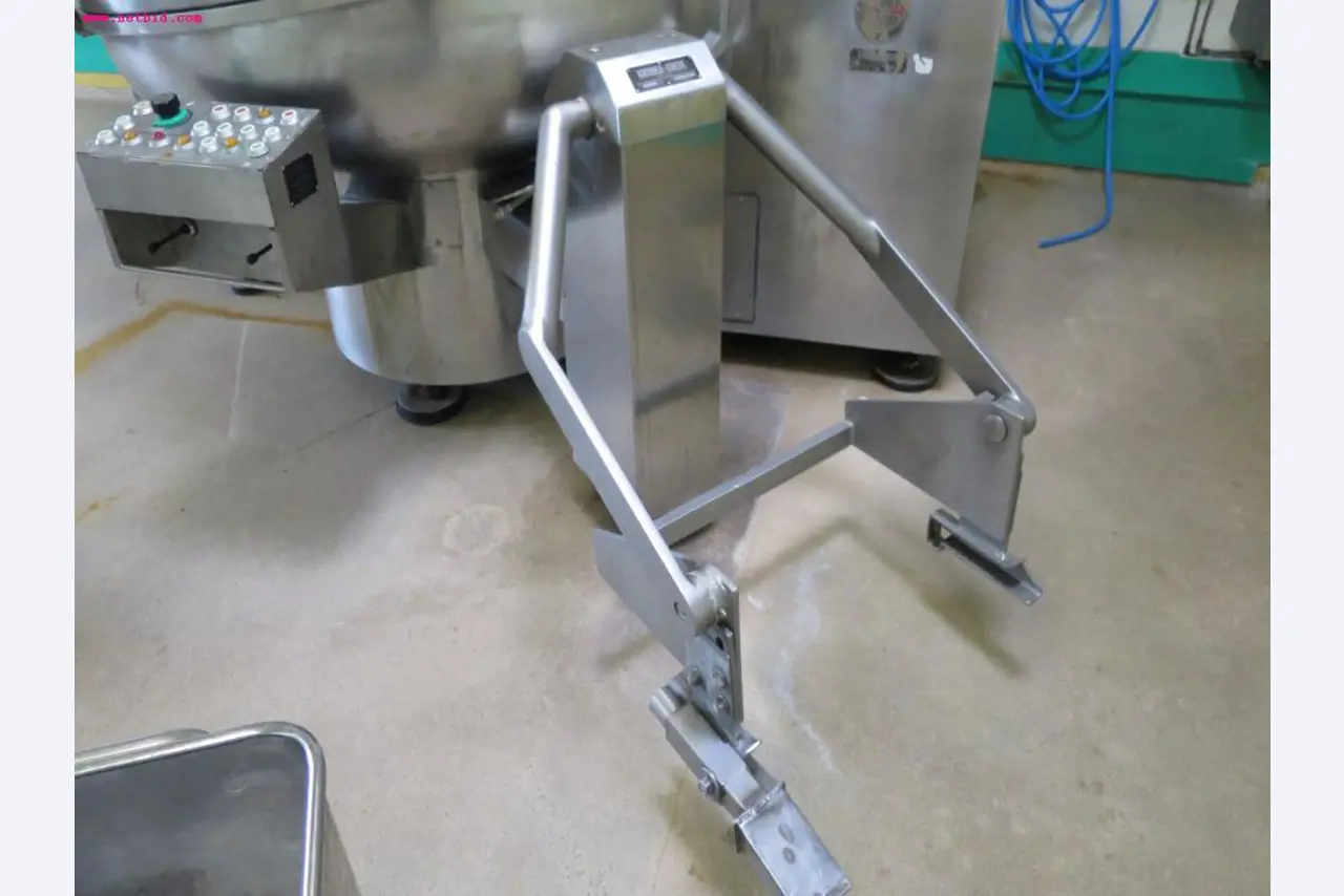 Máquinas de transformação de carnes e equipamento operacional e de escritório-3