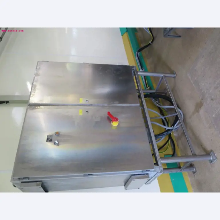 Máquinas de transformação de carnes e equipamento operacional e de escritório-5