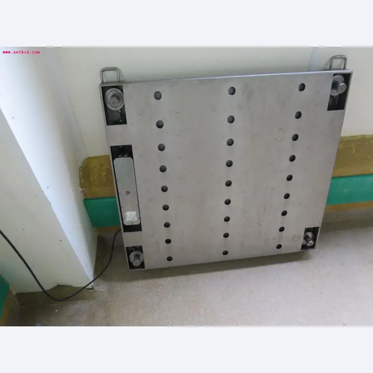 Máquinas de transformação de carnes e equipamento operacional e de escritório-2