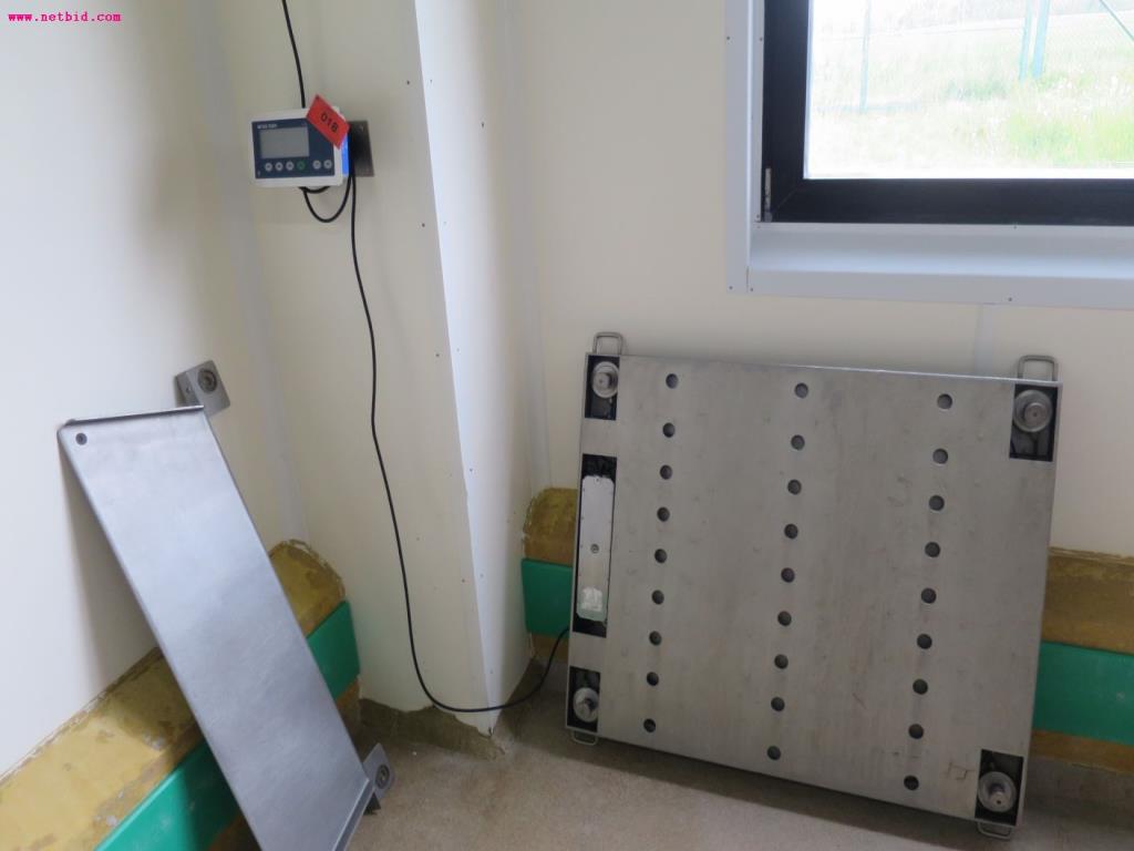 Máquinas de transformação de carnes e equipamento operacional e de escritório-3