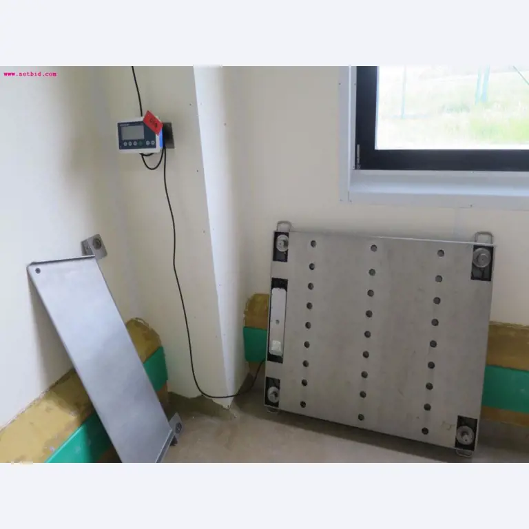 Máquinas de transformação de carnes e equipamento operacional e de escritório-3