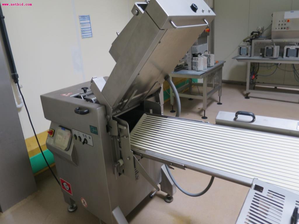 Máquinas de transformação de carnes e equipamento operacional e de escritório-4