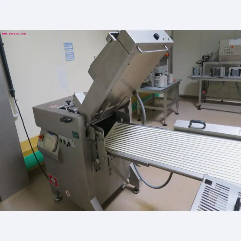 Máquinas de transformação de carnes e equipamento operacional e de escritório-4