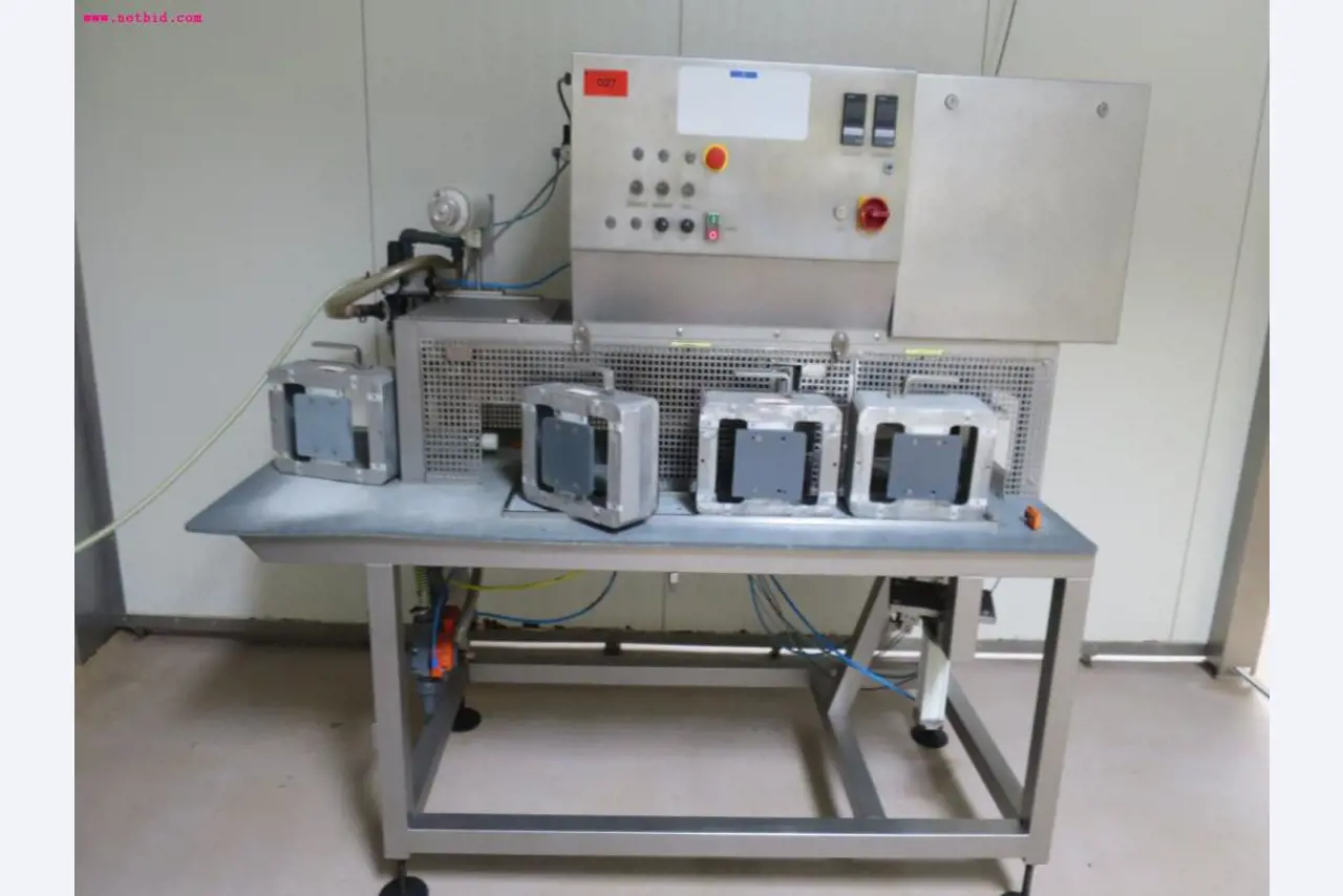 Máquinas de transformação de carnes e equipamento operacional e de escritório-1