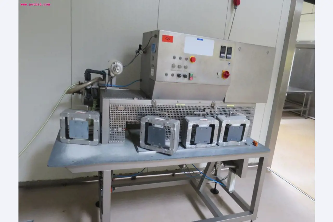 Máquinas de transformação de carnes e equipamento operacional e de escritório-2