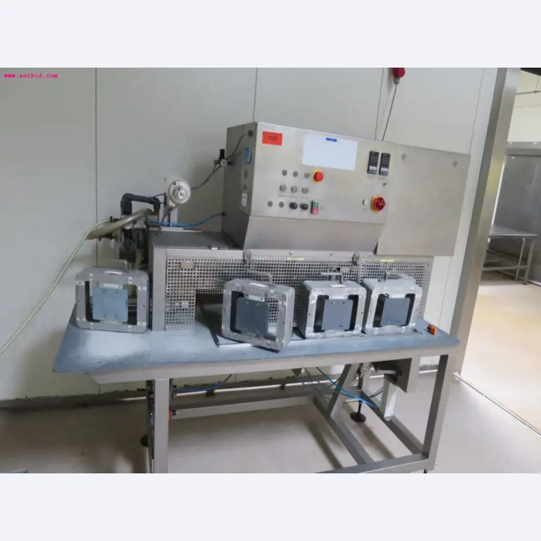 Máquinas de transformação de carnes e equipamento operacional e de escritório-2