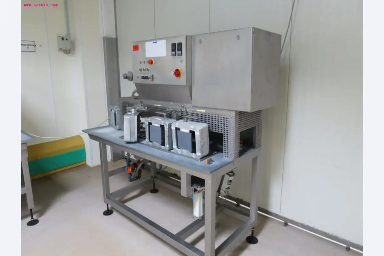 Máquinas de transformação de carnes e equipamento operacional e de escritório-3