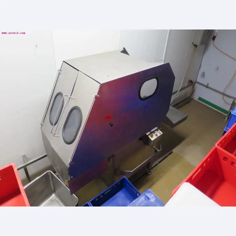 Máquinas de transformação de carnes e equipamento operacional e de escritório-1