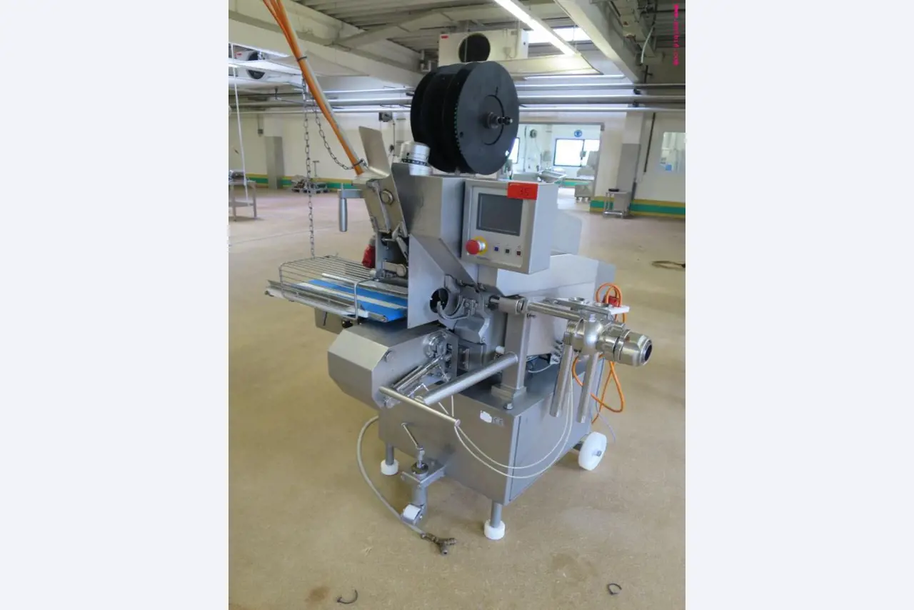 Máquinas de transformação de carnes e equipamento operacional e de escritório-5