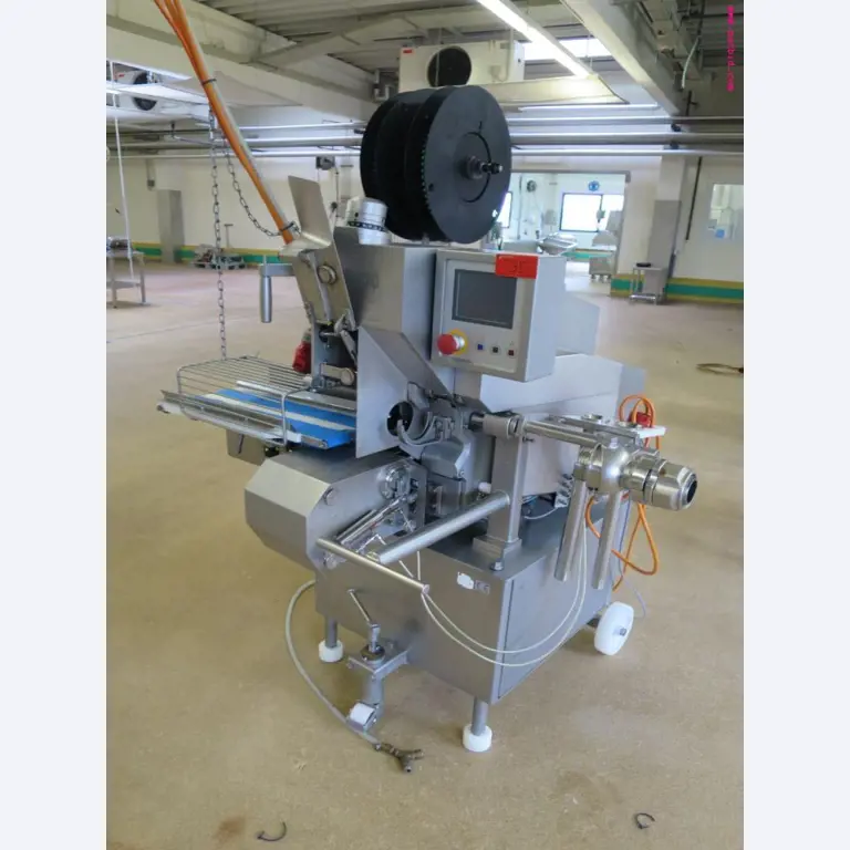 Máquinas de transformação de carnes e equipamento operacional e de escritório-5