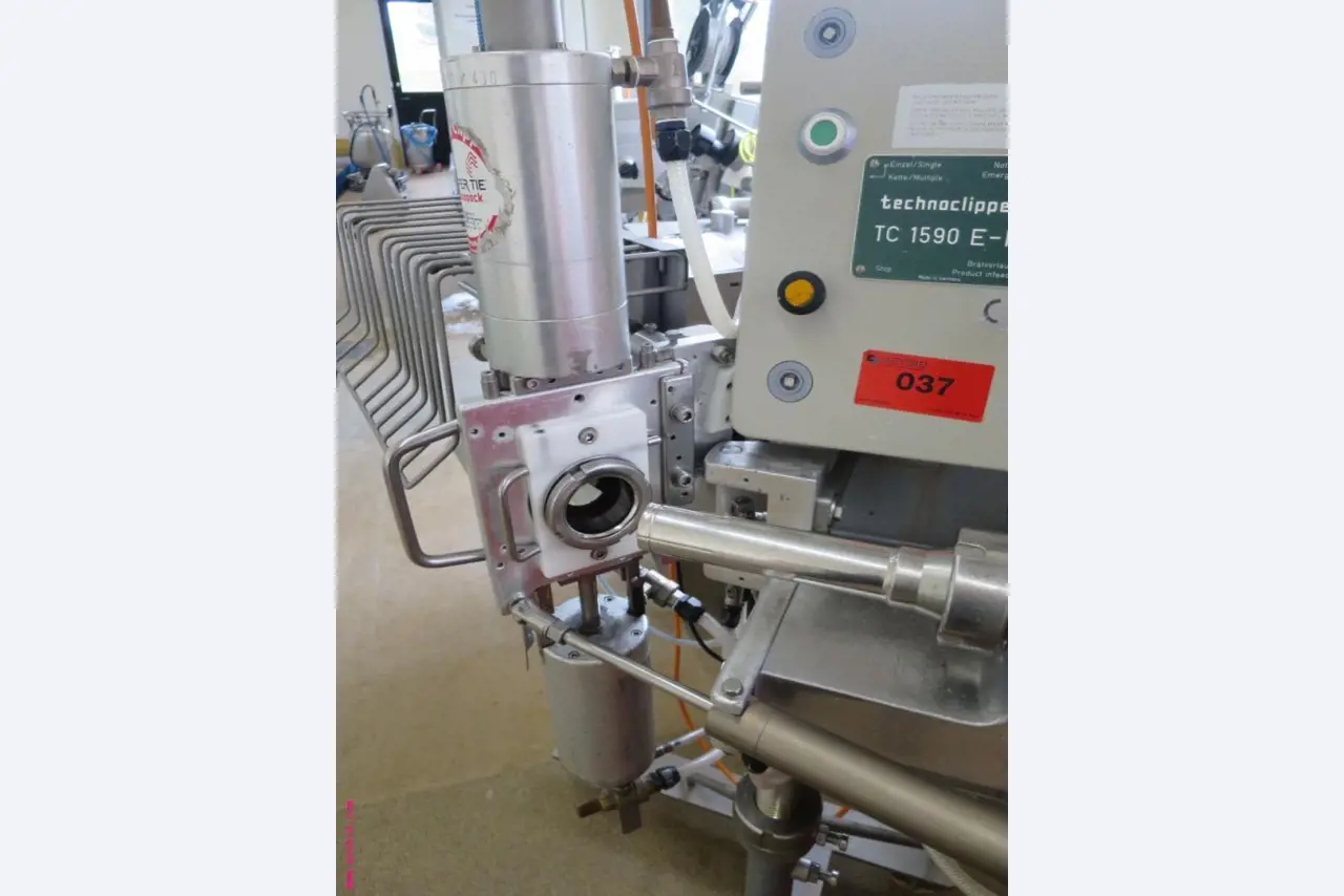 Máquinas de transformação de carnes e equipamento operacional e de escritório-2